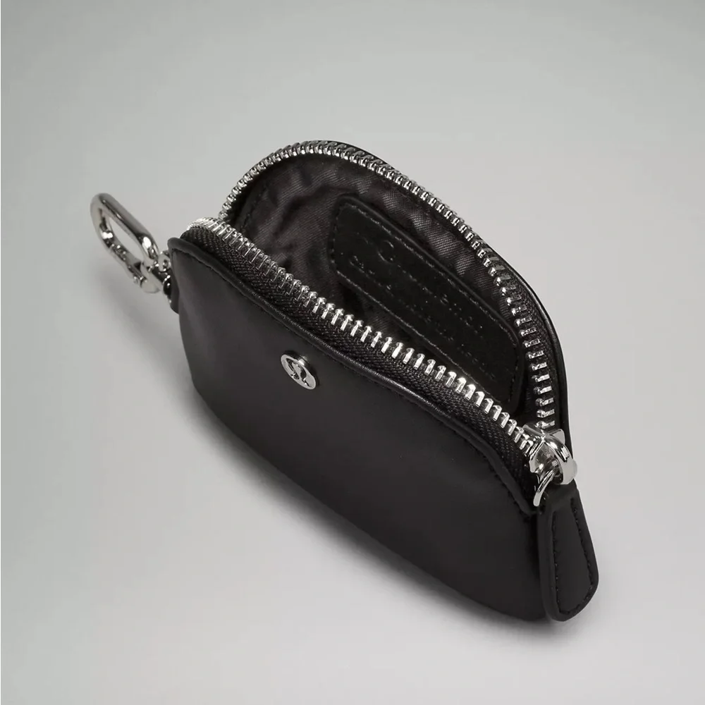 Lululemon Dual Pouch Wristlet Leather Alternative Black/Silver—NWT